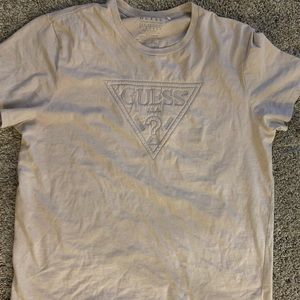 Guess T-shirt